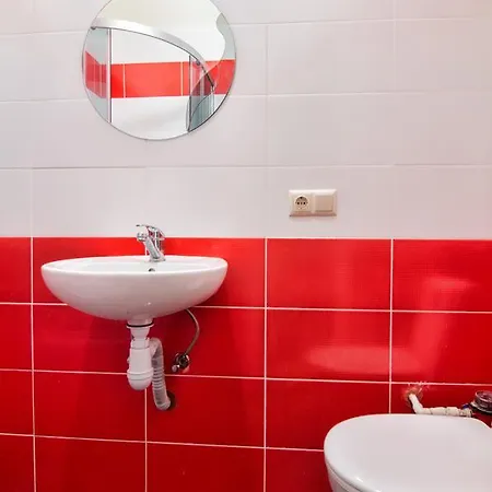 кониського 7 Apartment *